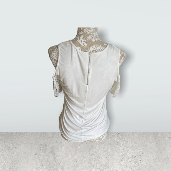 Women’s lace open shoulder top size small. - Picture 4 of 6